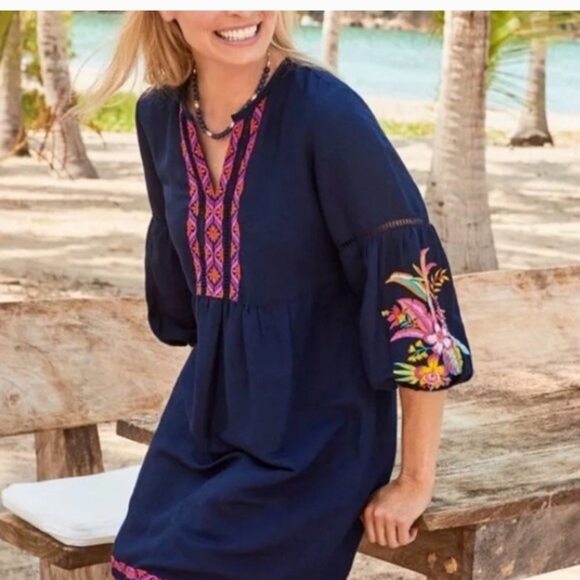 Tommy Bahama Dresses & Skirts - Tommy Bahama Navy Dress with Red Embroidery
